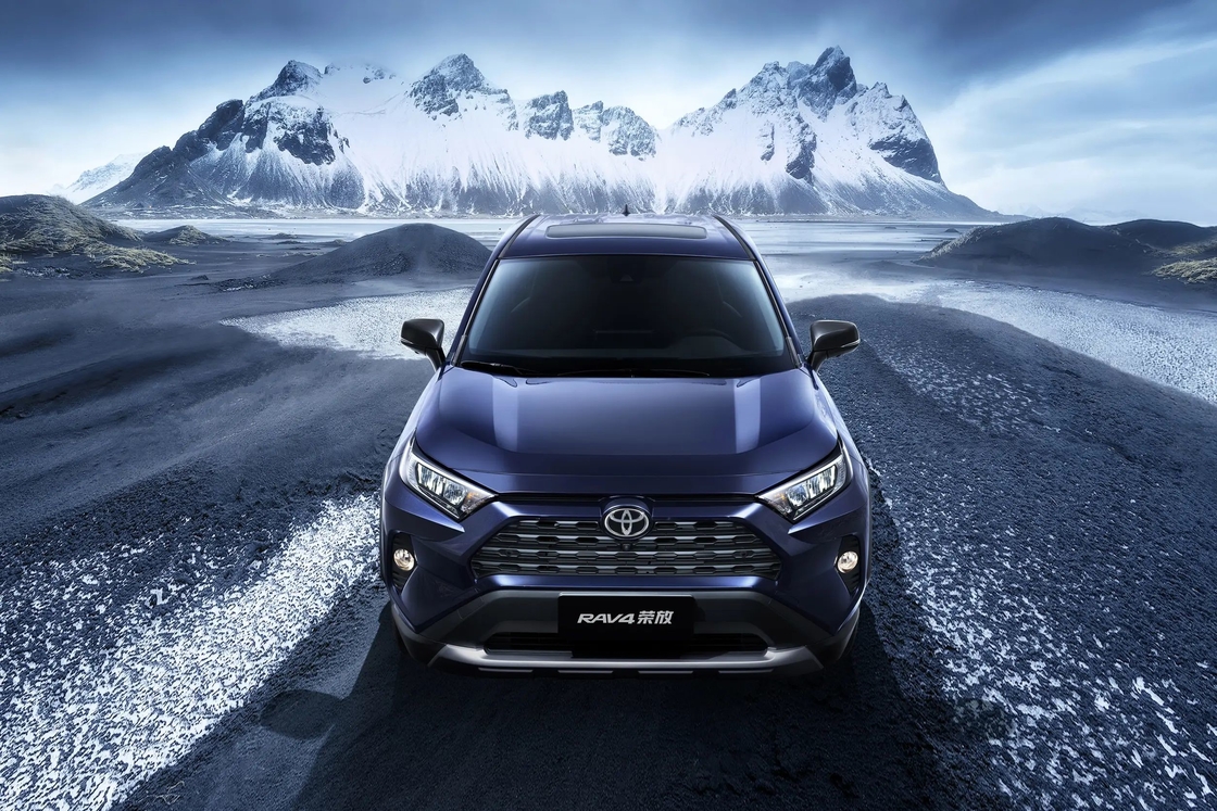 RVA4 Toyota Βενζινοκίνητο αυτοκίνητο 180km / h Μέγιστη ταχύτητα για την πόλη και την προαστιακή οδήγηση