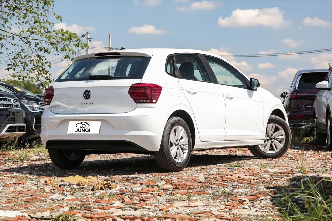 Βενζινοκίνητο αυτοκίνητο Volkswagen POLO 1.5L Μεγάλων Βενζινοκίνητο αυτοκίνητο με 185km / h μέγιστη ταχύτητα για τους οδηγούς
