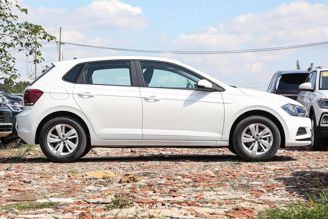 Βενζινοκίνητο Volkswagen POLO 1.5L Ενήλικας Βενζινοκίνητο Μέγιστη ταχύτητα 185km/h Classic Build