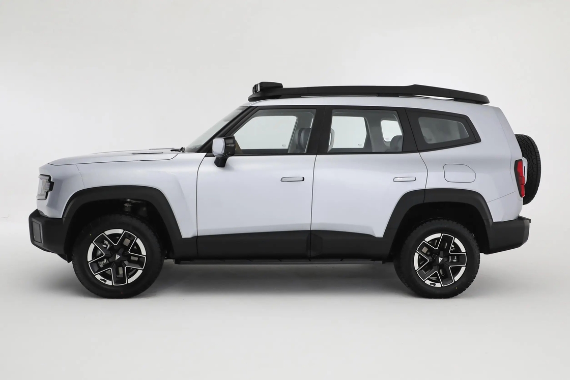 Τσανγκάν DeepBlue Shenlan G318 4-Wheel Suv Ηλεκτρικό Υβριδικό Καύσιμο 4WD Off-road Ev Car Scenery Κατά μήκος της γραμμής 318 Σιτσουάν-Τιμπέτ