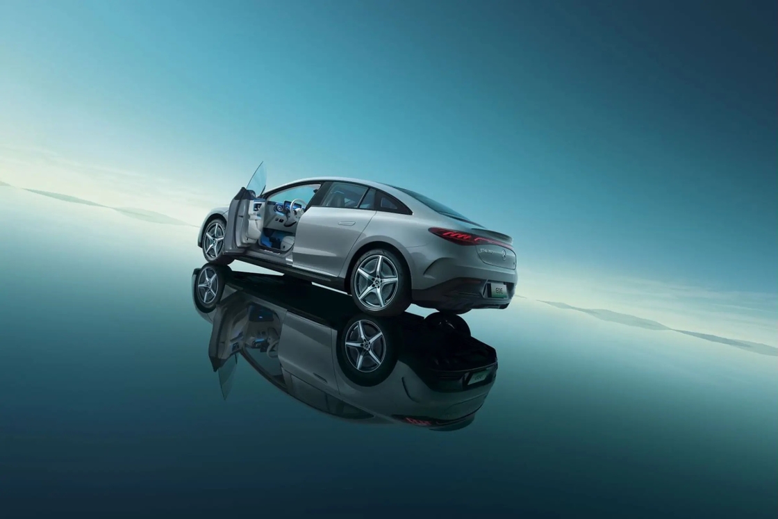 EQE 350 Mercedes Benz Ηλεκτρικό όχημα 5 θέσεων Ηλεκτρικό αυτοκίνητο υψηλών επιδόσεων 180χλμ/ώρα