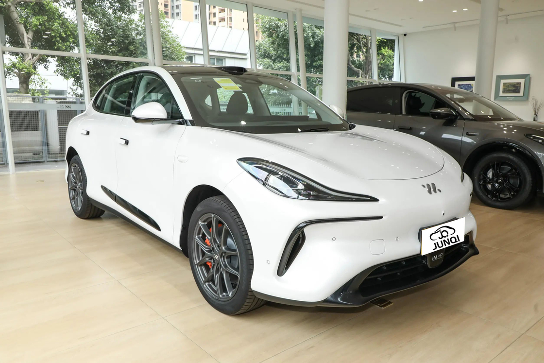 Zhiji LS6 2023 Max Super Performance Edition IM Ηλεκτρικό αυτοκίνητο 787 ίππων Μέσα και Μεγάλο SUV