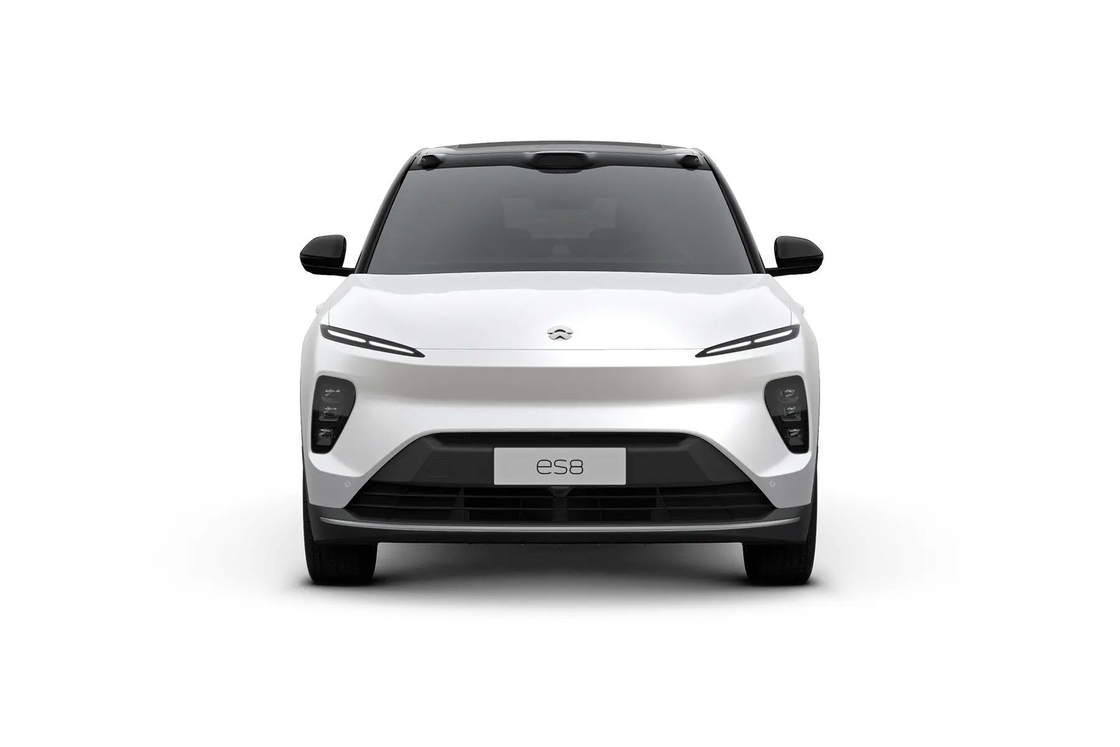 NIO ES8 Ευφυής διαδραστική εμπειρία πολυτελή εσωτερική υφή 5 θεματικά χρώματα ευρύχωρος άνετος χώρος