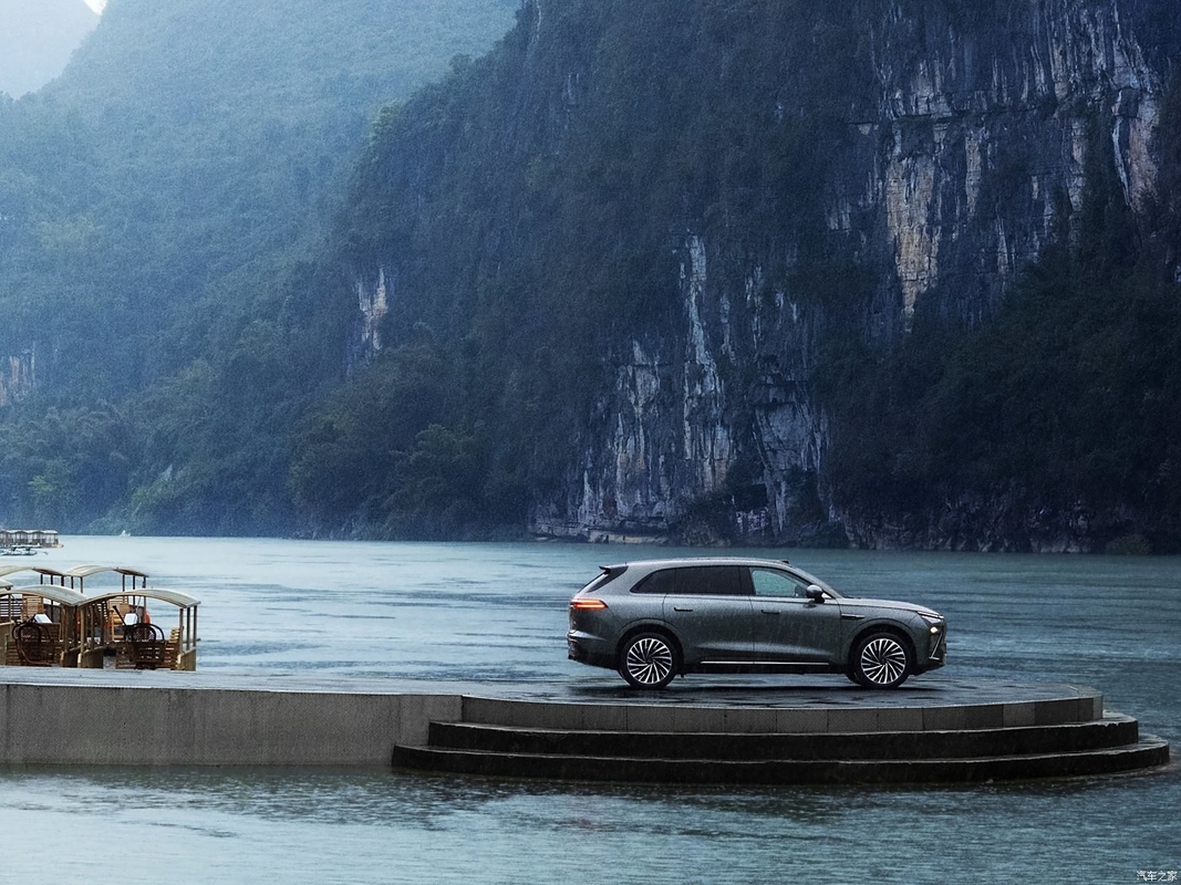 EXEED ET Chery Ηλεκτρικό SUV με 520 χλμ. με μία μόνο φόρτιση 200 χλμ. την ώρα