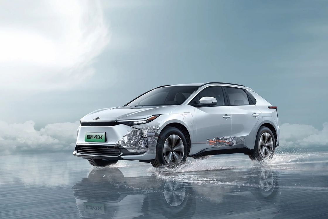 Υβριδικό Toyota Bz 4X SUV Ηλεκτρικό Για Περιβαλλοντικά Συνειδητοποιημένους Καταναλωτές Και Εξωτερικούς Εραστές