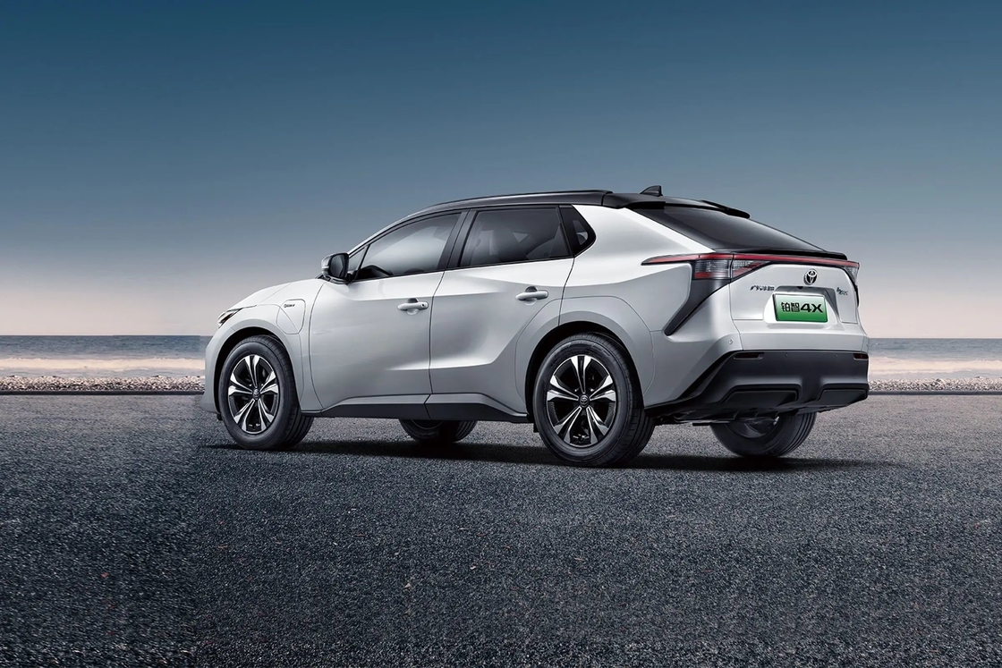 120 mph FWD Toyota Bz4x Ηλεκτρικό αυτοκίνητο Hatchback Μεσαίου μεγέθους SUV Pure Electric 204 HP