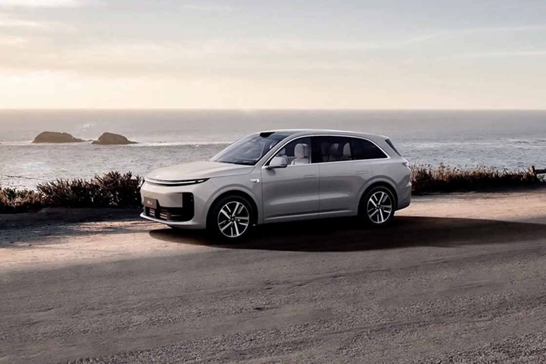 Ηλεκτρικό αυτοκίνητο Lixiang L6 υψηλής απόδοσης SUV με 1,5 τόνους εκτετατή αυτονομίας και 1390 χλμ αυτονομίας για την επιχείρησή σας στην παγκόσμια αγορά