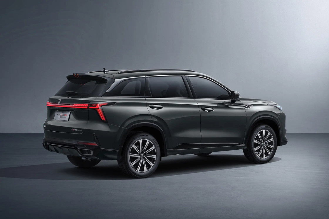 Τσάνγκαν Βενζίνη CS75 Plus SUV Βενζίνη Τύπος Ενέργειας Για Ημερήσιες Περιπέτειες σας
