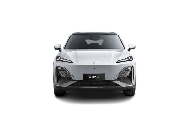Μεσαίου μεγέθους Changan Ηλεκτρικό αυτοκίνητο DeepBlue 07 400km Range πίσω τροχιά EV Drive