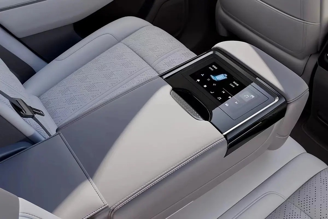 Zeekr 7X 800V Υψηλής τάσης ηλεκτρικό SUV 7 χρώματα 780χλμ.