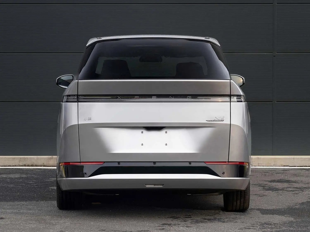 2024 Xpeng X9 702 Ultra Long Range Pro / Max Edition EV 7 θέσεων MPV με 320hp Νέο αυτοκίνητο FWD Euro VI Xpeng X9 Από την ΚίναV