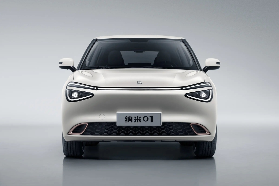 2024 Dongfeng Nammi 01 RHD 330km σεντάν ηλεκτρικά αυτοκίνητα νέας ενέργειας κατασκευασμένα στην Κίνα προς πώληση
