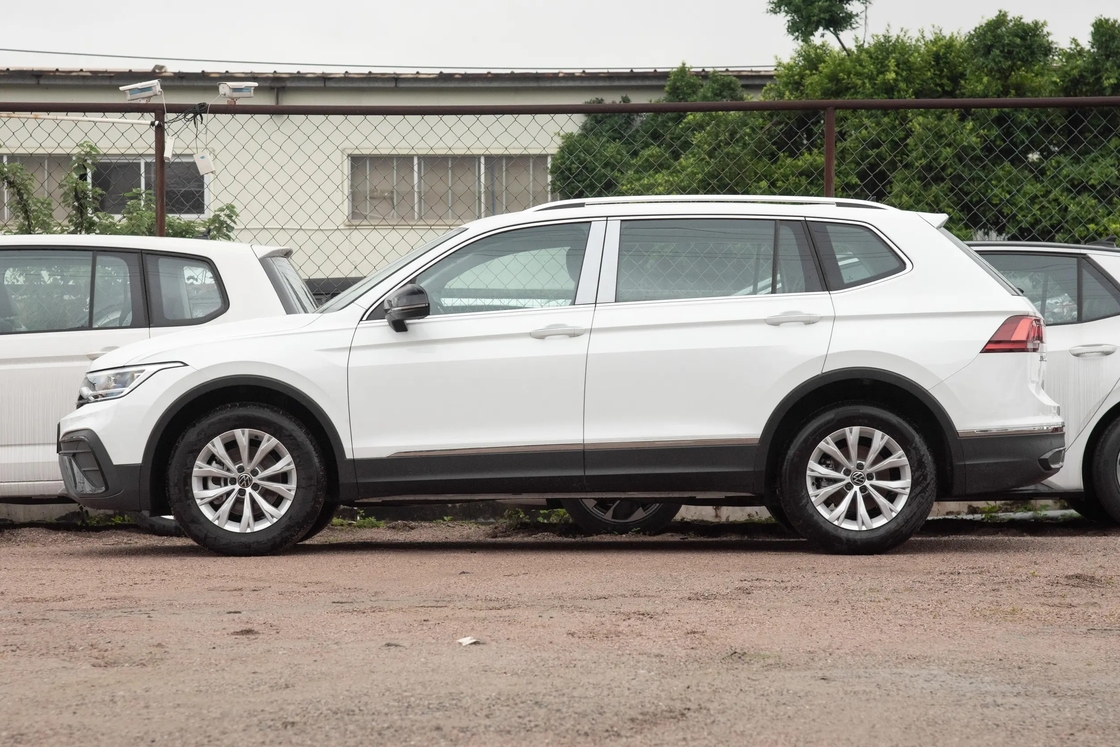 Volkswagen Tiguan 2024 R γραμμή 380TSI 4WD 1.5T 2.0T VW Tiguan L pro προϊσταμένη έκδοση 5 θέσεων Βενζίνη Οχήμα SUV αυτοκίνητο