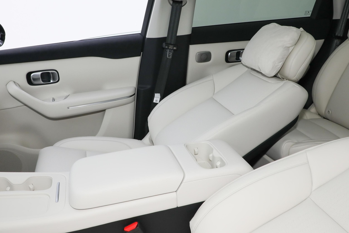 Leapmotor Ηλεκτρικό αυτοκίνητο Zero Run C16 3 μοντέλα 10,25 ιντσών πλήρες πίνακα ελέγχου LCD για σαφή εμφάνιση πληροφοριών οδήγησης