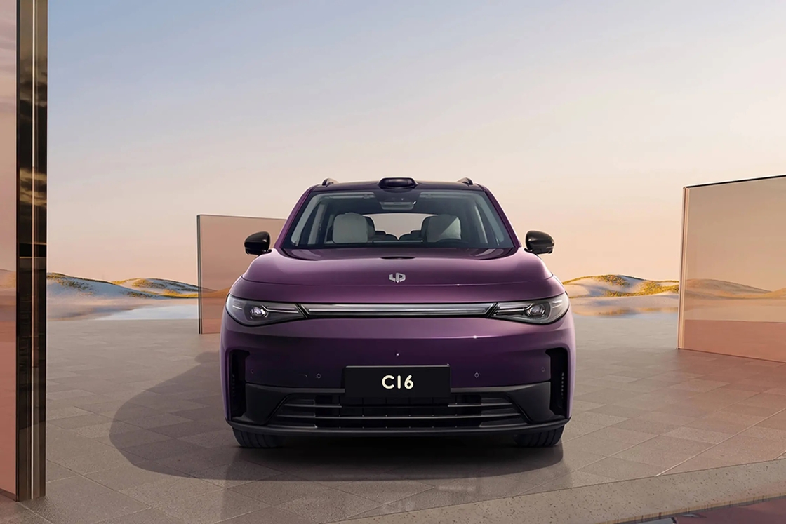 Υβριδικό αυτοκίνητο Leapmotor C16 2WD Μεγάλη εμβέλεια 200 χλμ. Καθαρό ηλεκτρικό αυτοκίνητο Μεγάλη ηλεκτρική οδήγηση Υβριδικό αυτοκίνητο